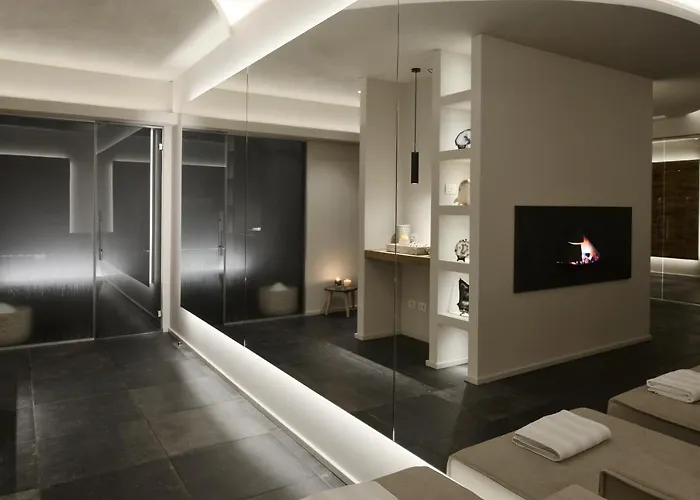 Relais Rossar Boutique Garda & Hills 酒店 科斯特曼诺