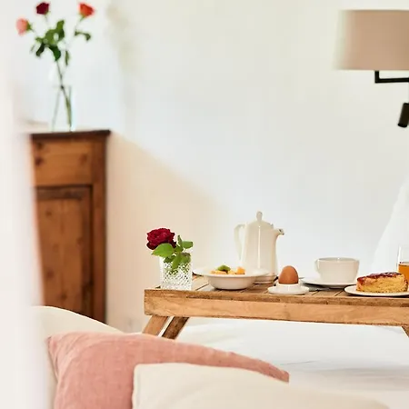 Relais Rossar Boutique Garda & Hills 4* 科斯特曼诺